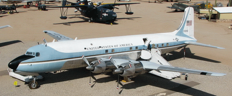 AIR FORCE ONE PRESIDENTS AIRPLANE VIP DC-6 VC-117.gif