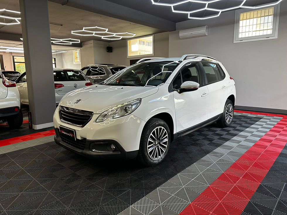Miniatura: PEUGEOT 2008 1.6 E-HDI