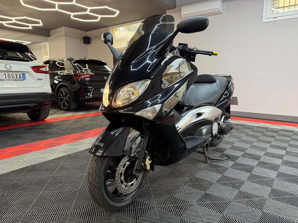 Miniatura: YAMAHA T-MAX 500