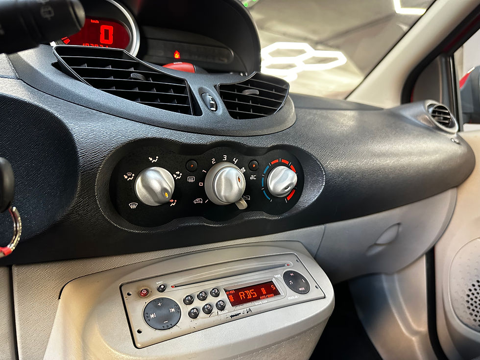 Miniatura: RENAULT TWINGO 1.2 DYNAMIQUE