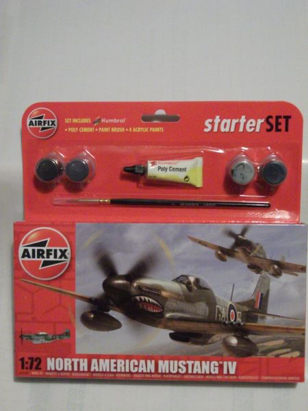 . A55107A. P-51D NORTH AMERICAN MUSTANG . STARTER SET.
