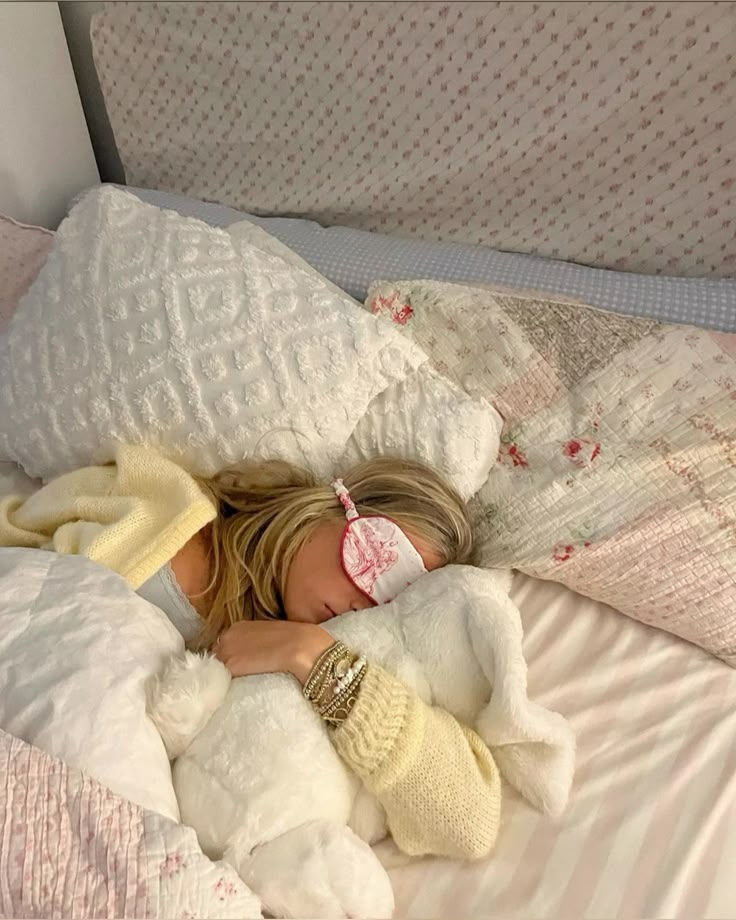 5 Summer Routine Hacks That Will Fix Your Sleep Schedule