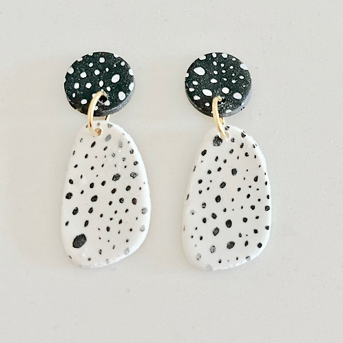 Double Dots in Black and White