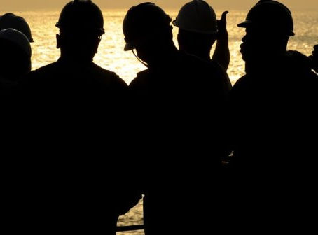 Empresas que não demitirem funcionários terão direito a crédito