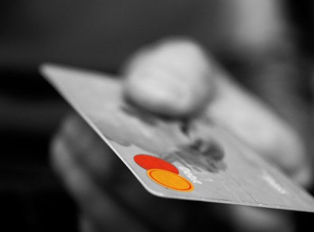 SEFAZ identifica diferença de 103 milhões no faturamento em vendas com cartão e cobra 17,1 milhões d