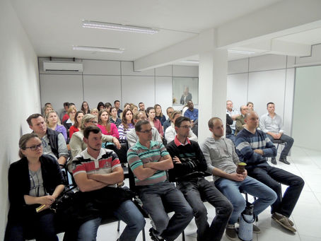 GGE realiza palestra na ACISFE na cidade de Feliz