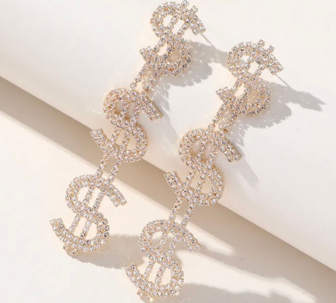 ᴅᴏʟʟᴀʀ ᴇᴀʀʀɪɴɢꜱ