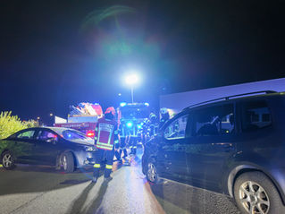 Verkehrsunfall mit zwei Fahrzeugen in Loosdorf