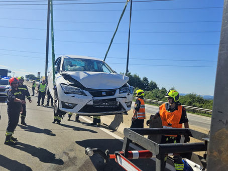 Zwei PKW Bergungen und ein Fehlalarm auf der Westautobahn