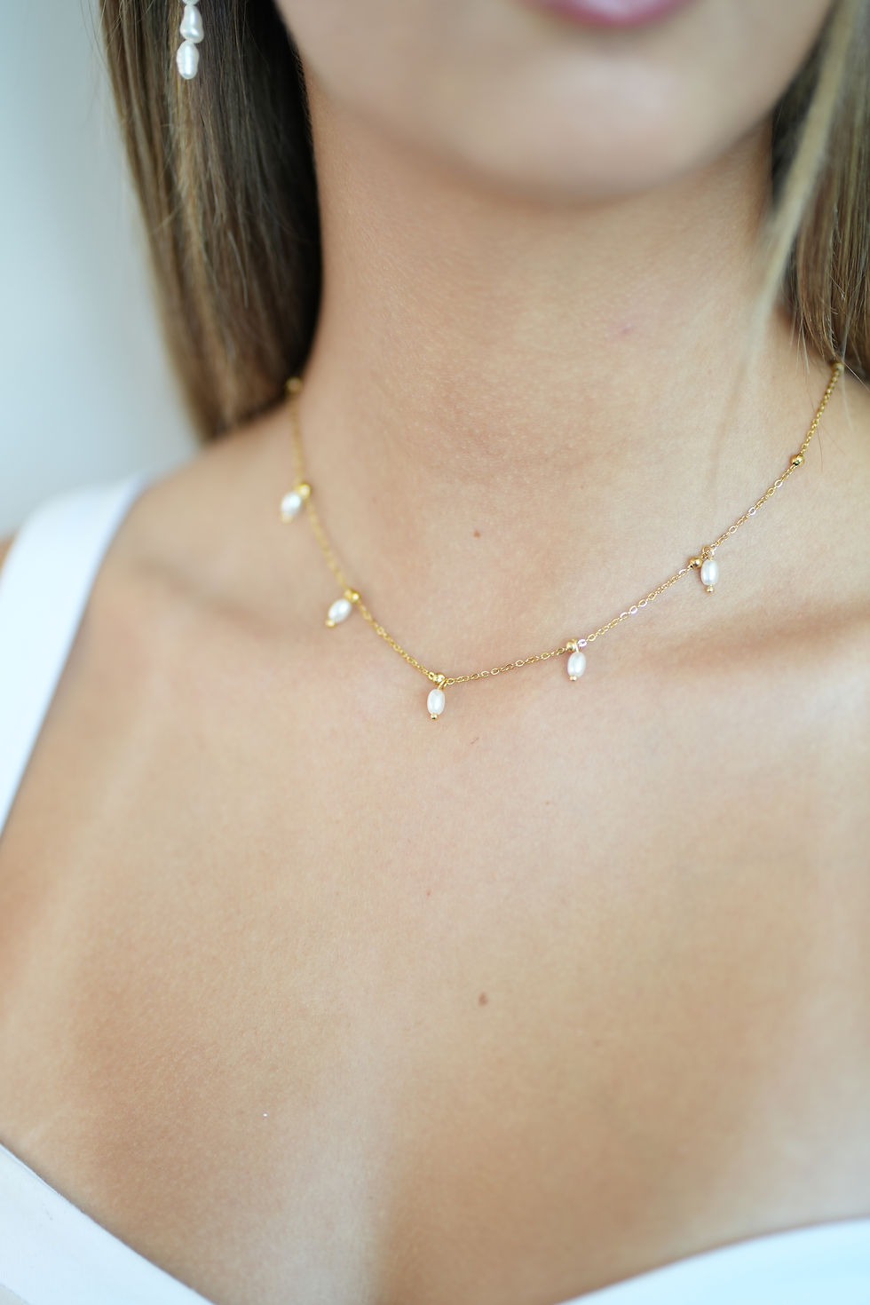 Thumbnail: Gold Chain with Irregular Pearl Accents Necklace