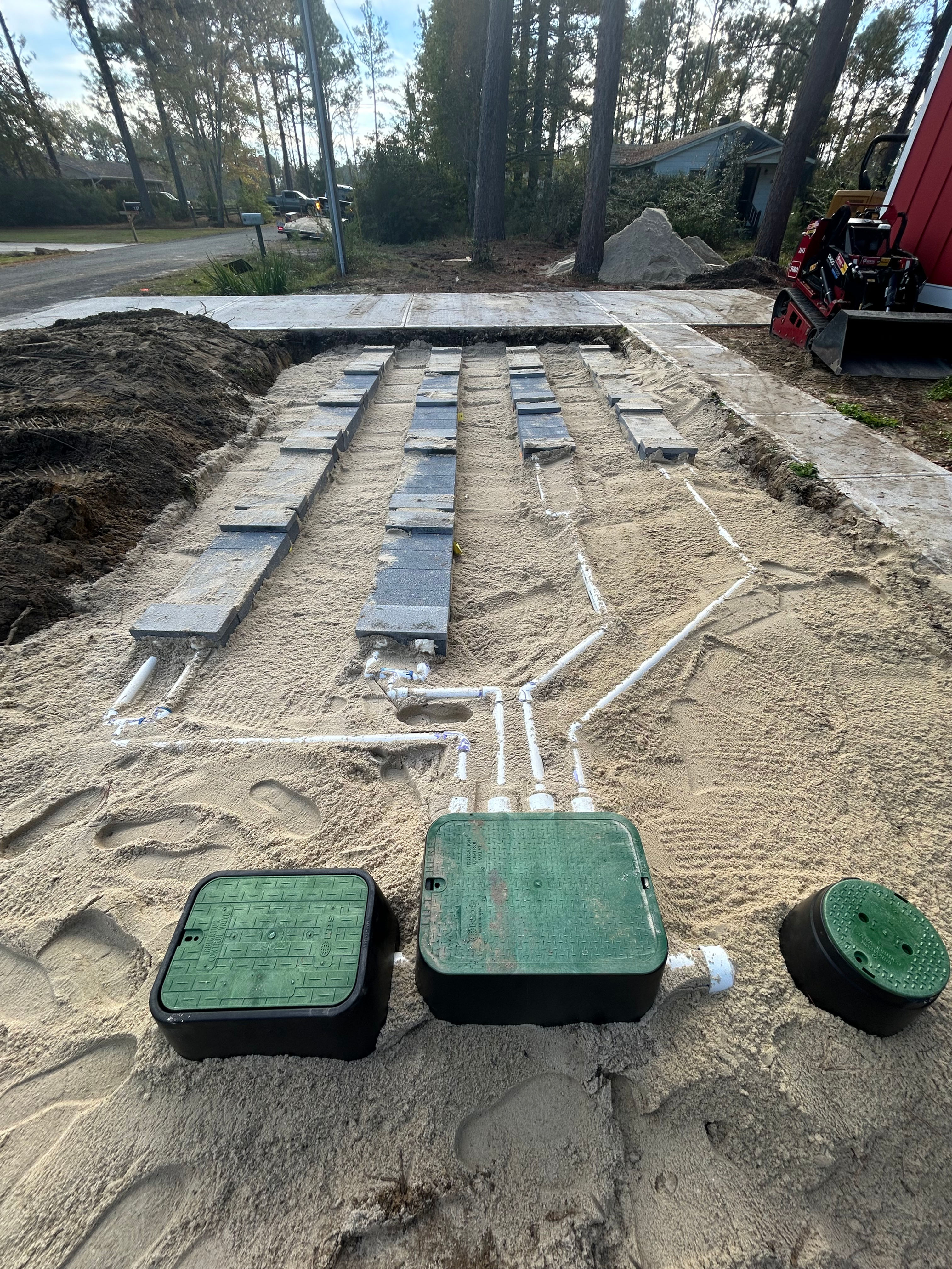 Panelblock septic system installation in sand