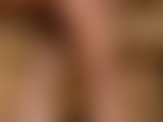 Riflessologia Plantare per Gambe Pesanti e Stanche | La Guida Definitiva ai Punti di Pressione