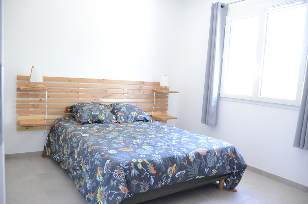 Chambre, gîte 4 personnes, côté Sud