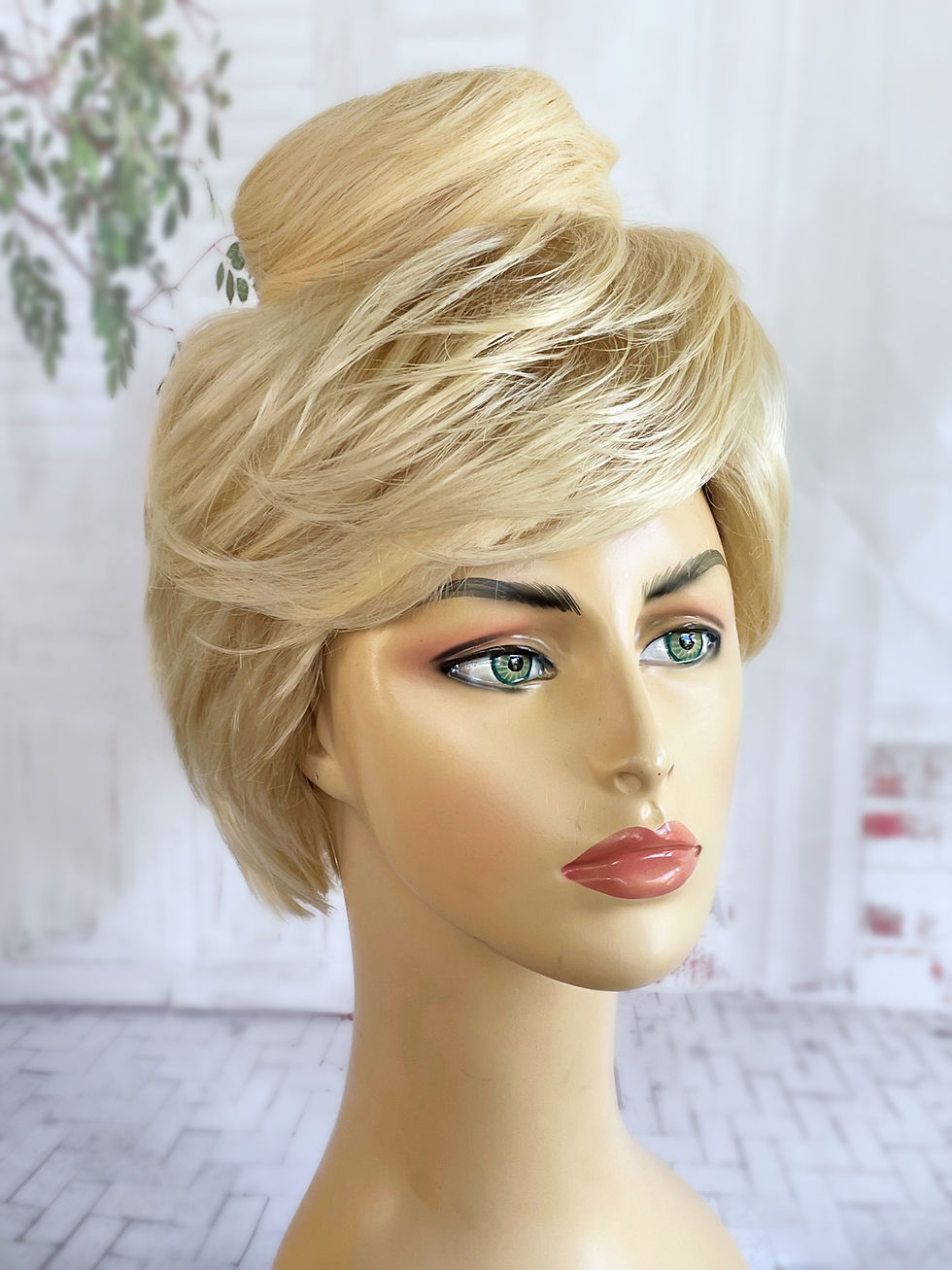 Thumbnail: Tinkerbell Wig Pixie Cut Cosplay