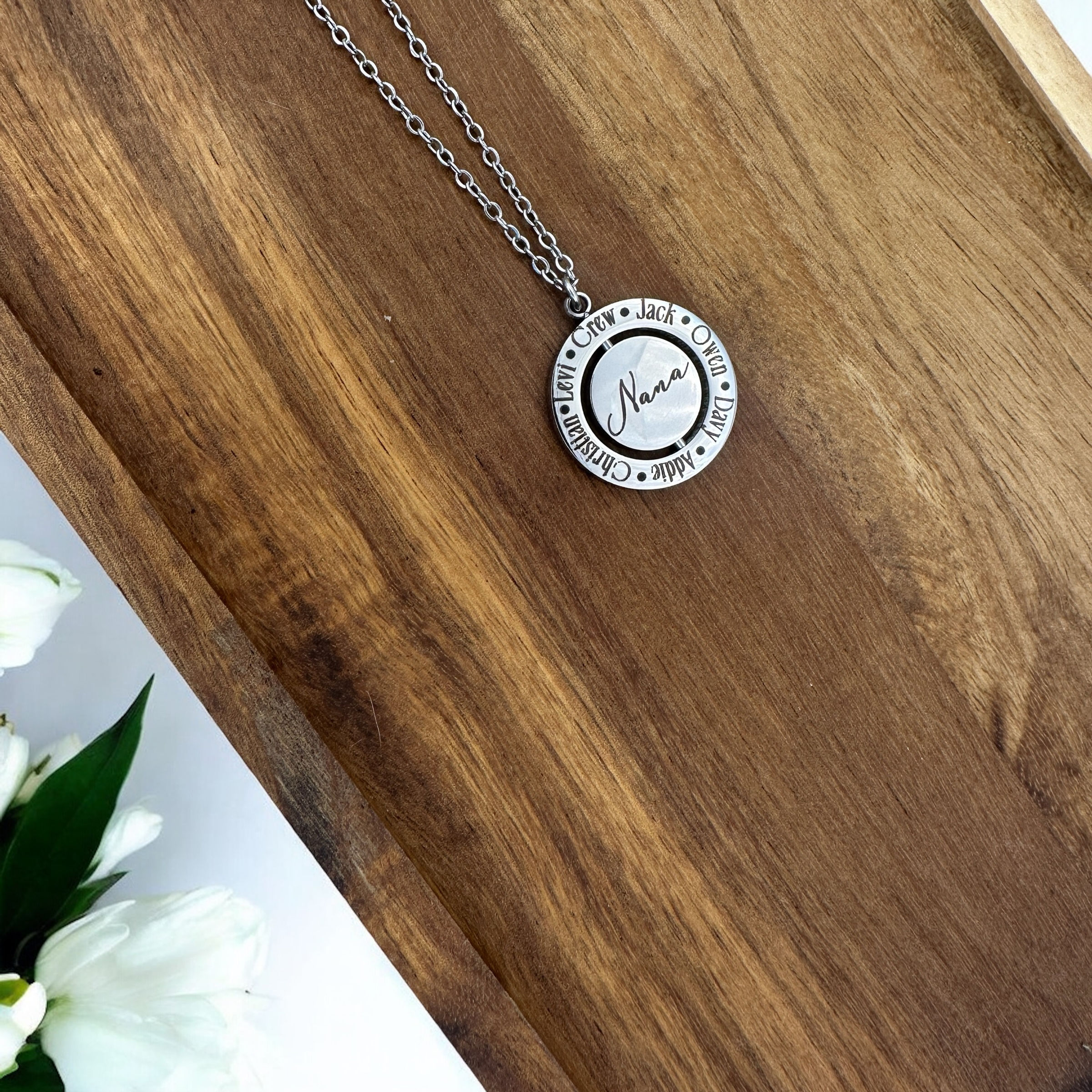 Grandmother Necklace with Grandchild Names