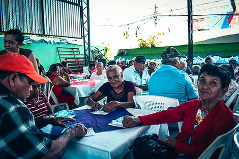 Table at the elderly lunchon.