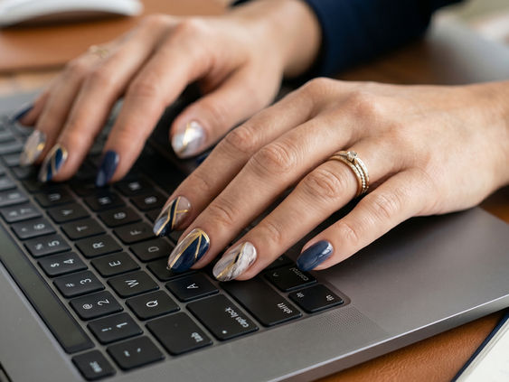 Why Custom Press-On Nails Are Perfect for Busy Professionals