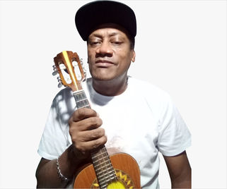 PERFIL DO ARTISTA COM THADEU
CAMPOS