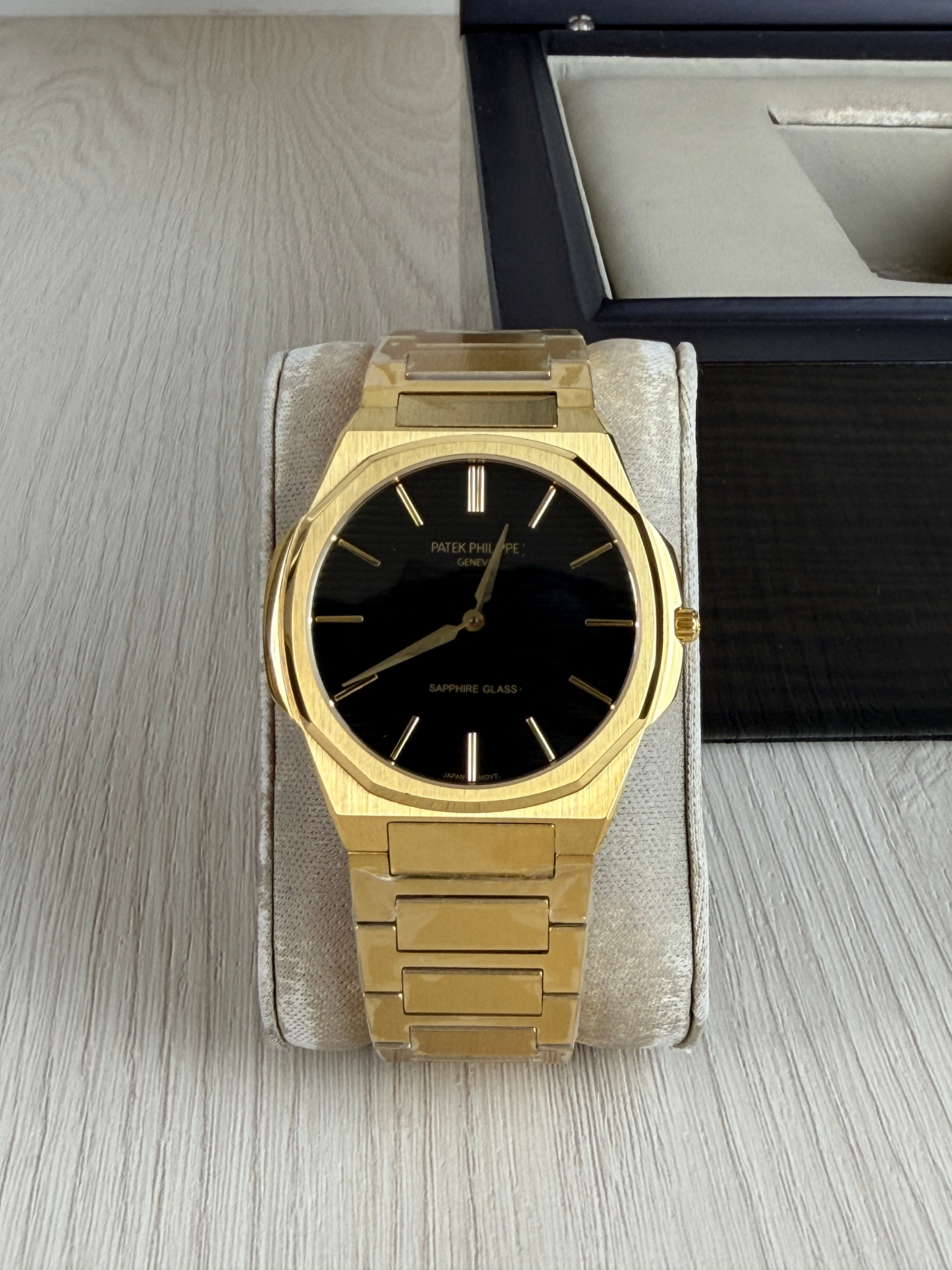 PATEK PHILIPPE MOEDA SLIM DOURADO PRETO 42MM