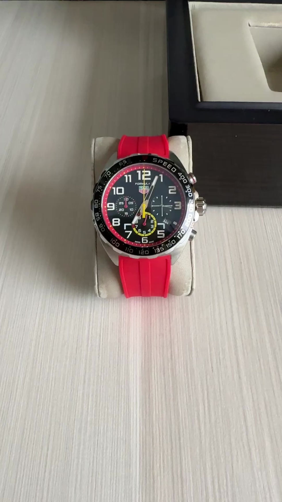 Miniatura: TAG HEUER F1 FORMULA 1 PRATA VERMELHO 43MM