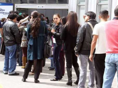 ¿Y si en vez de dar tantas falsas noticias, dijeran que bajó el desempleo?