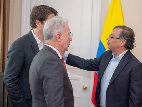 ¿De qué hablaron está vez Petro y Uribe?