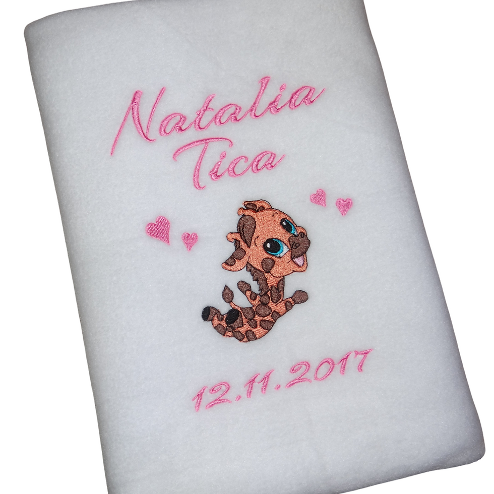 Sličica: Personalizirana odeja žirafa – darilo ob rojstvu otroka iz Baby Butik