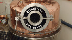 Schnapsdestillerie