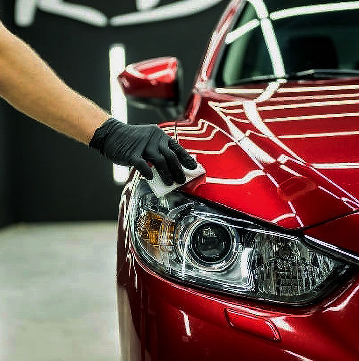 istockphoto-1273682054-612x612_edited.jp