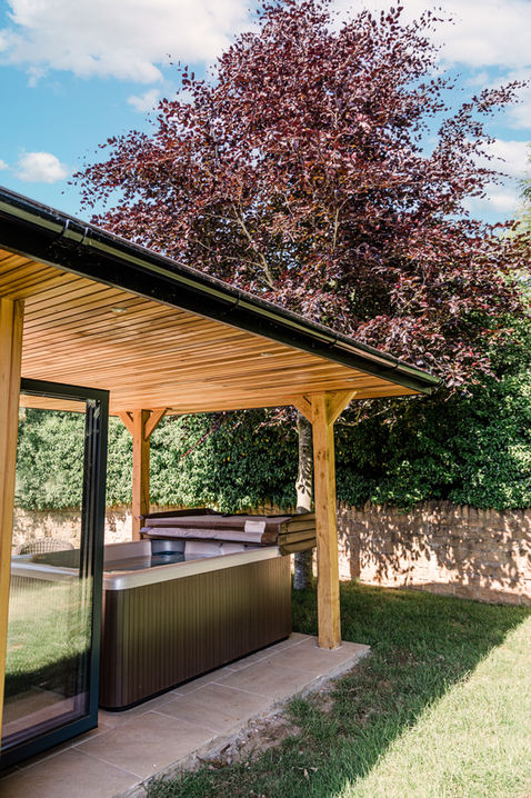 HotTubGardenRoom-5.jpg