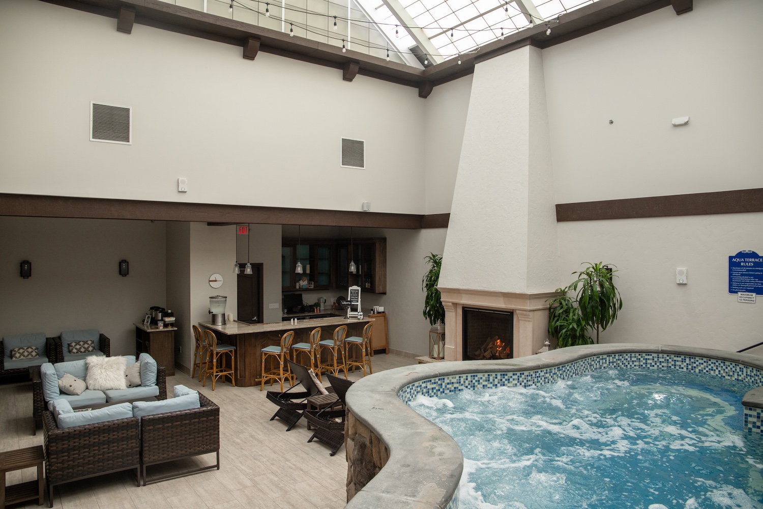 Albany Mirbeau Aqua Terrace
