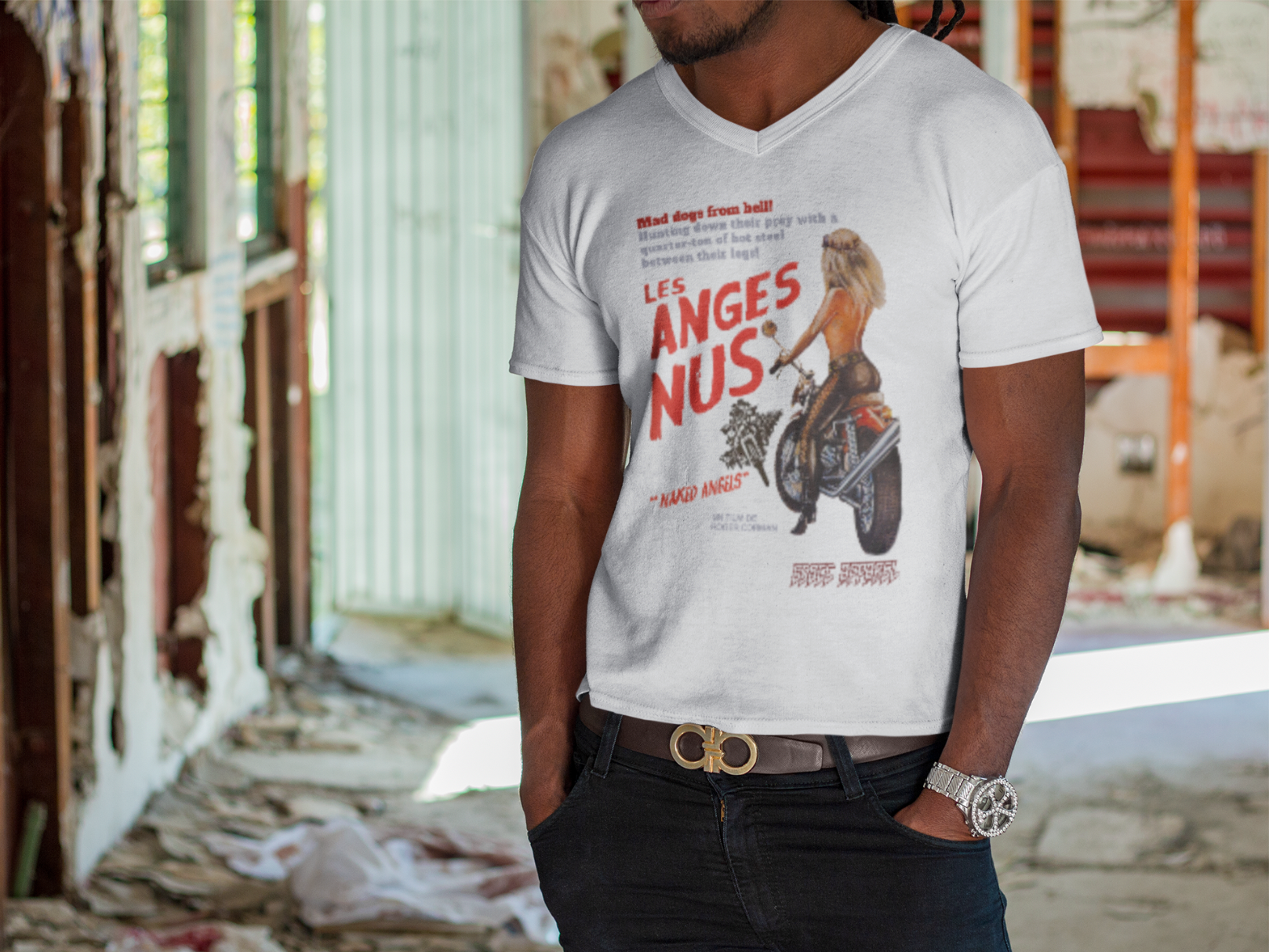 Les Anges Nus Unisex V-Neck T-Shirt