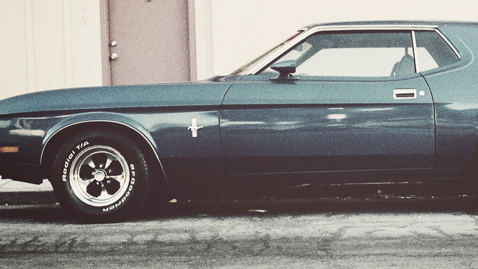 Vintage Car_edited_edited.jpg
