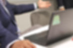 Profesional trabajando Lima Perú