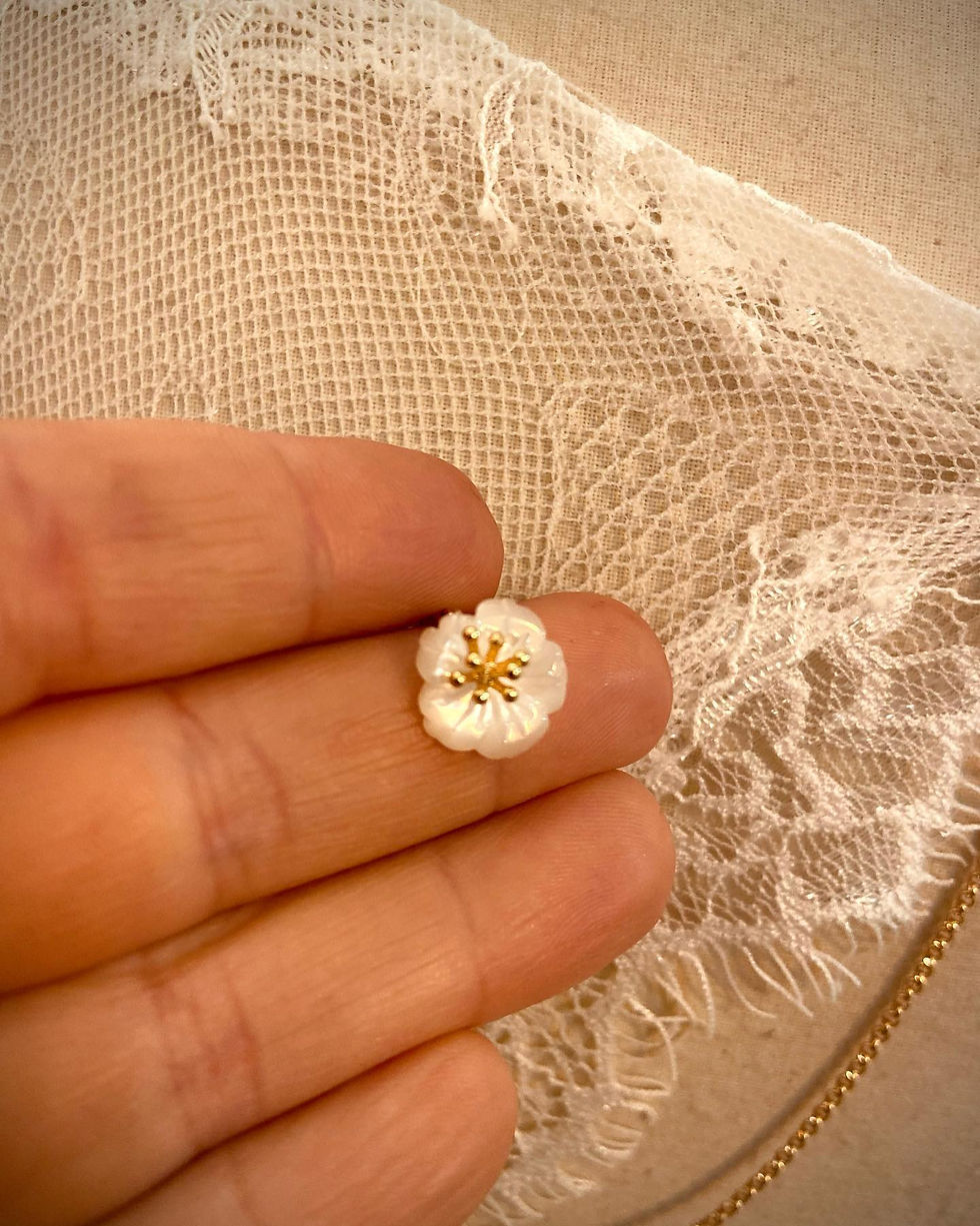 Miniature : Collier de dos - MOON