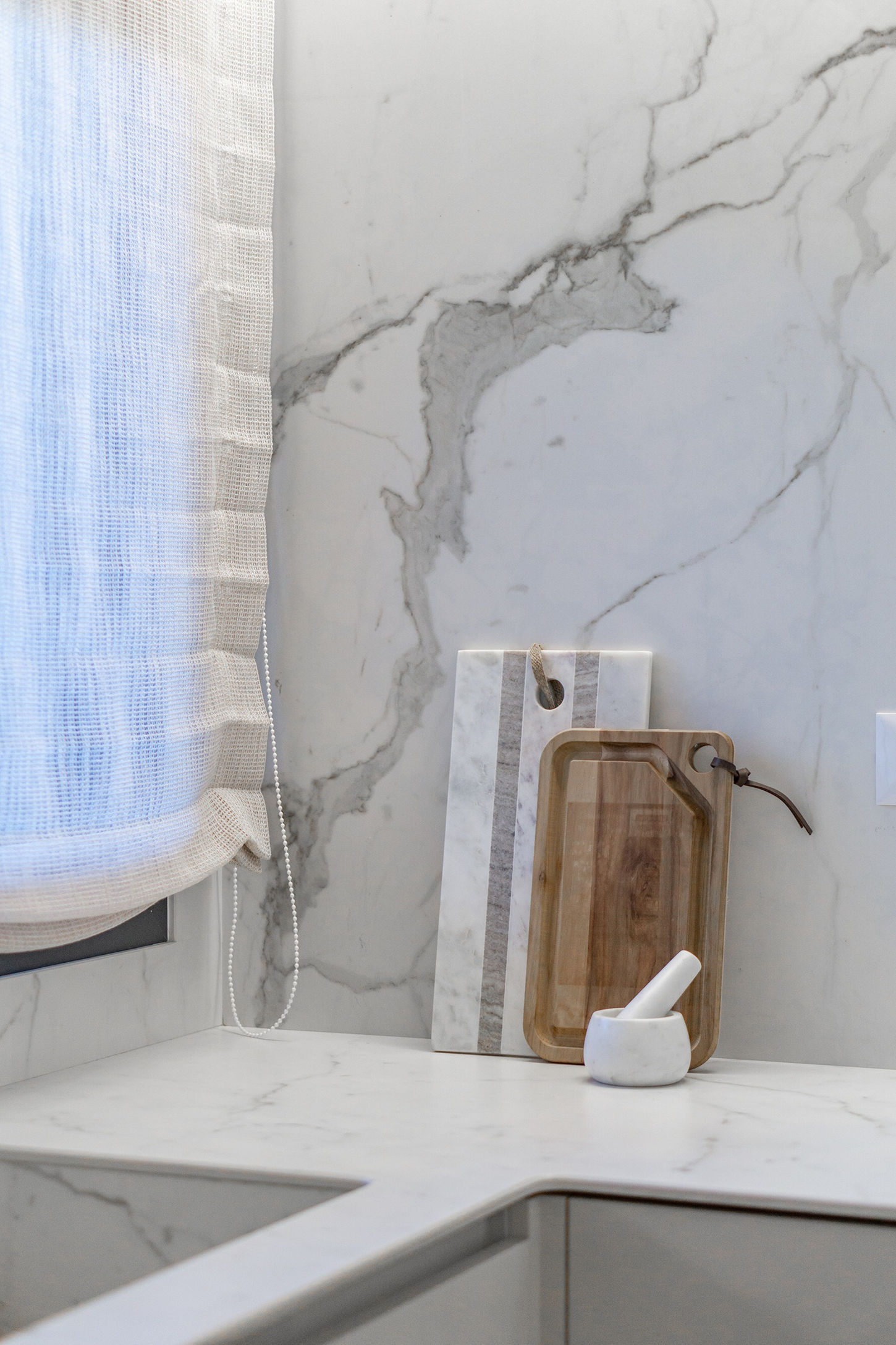 מבט אל אזור הכיור במטבח