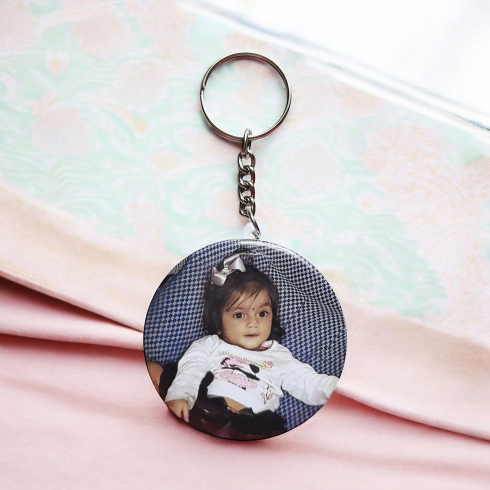Thumbnail: Round keychain with baby girl's photo