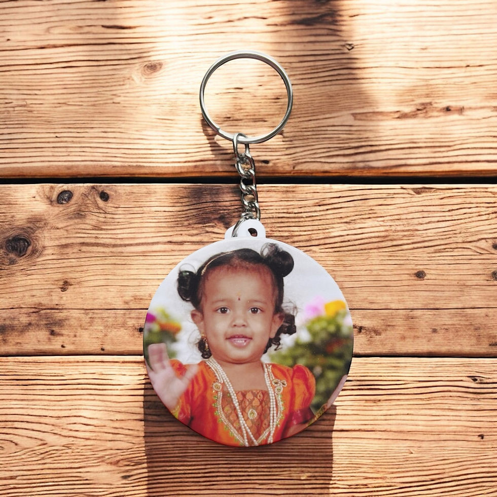Round keychain with baby's photo