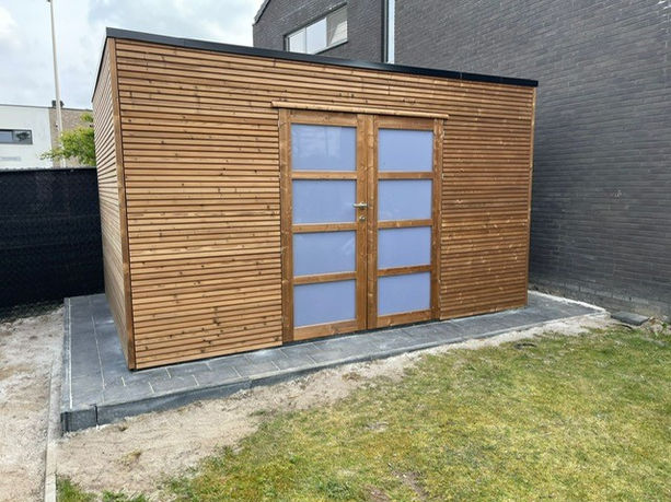 Tuinhuis uit thrmowood