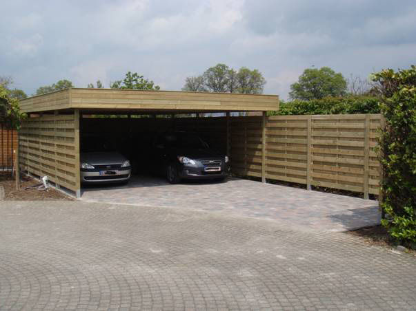 Dubbele carport, volledig afgeschermd