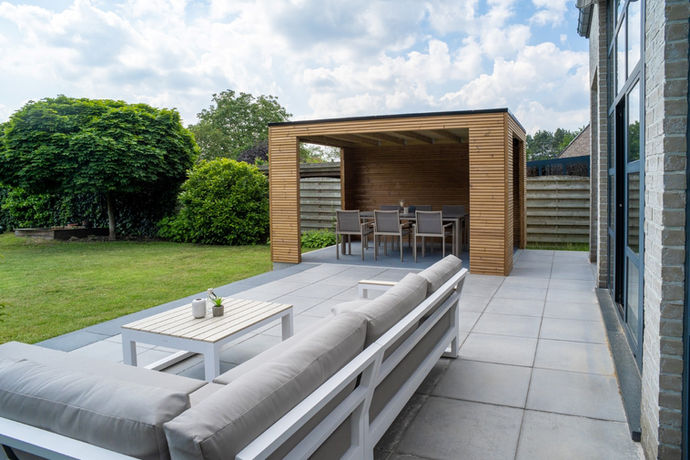 Thermowood overkapping
