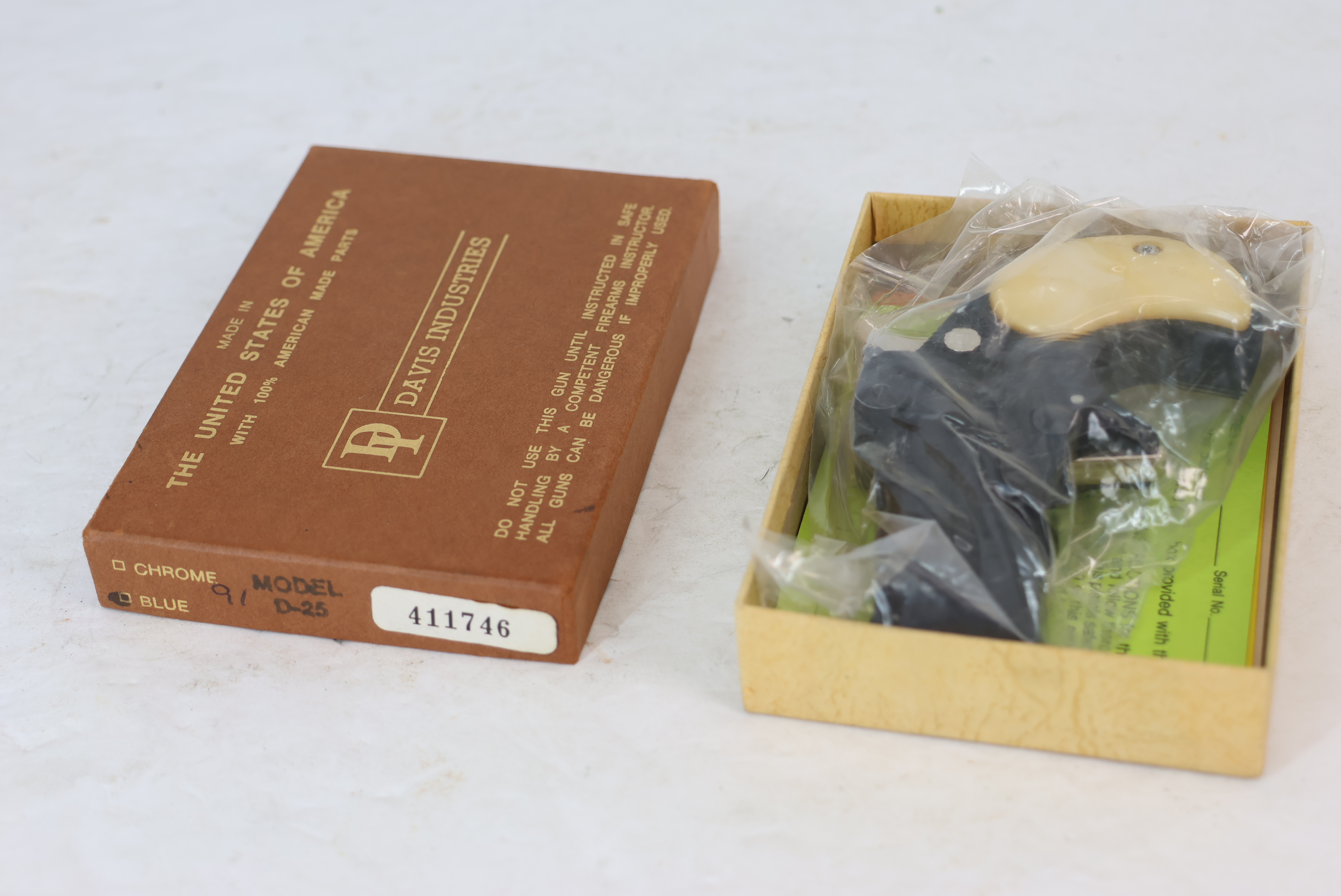 MINT Davis Industries D-25 .25 ACP Collector Grade-img-3