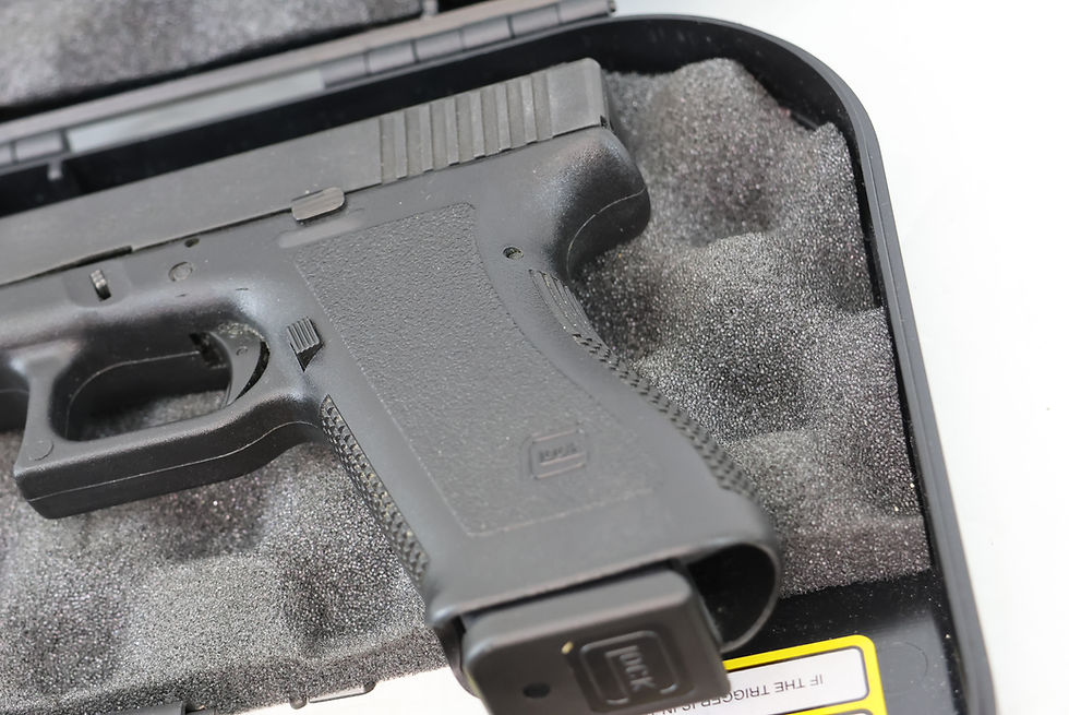 Thumbnail: Glock 22 Gen 2 .40 S&W /w Case & 2 Magazines