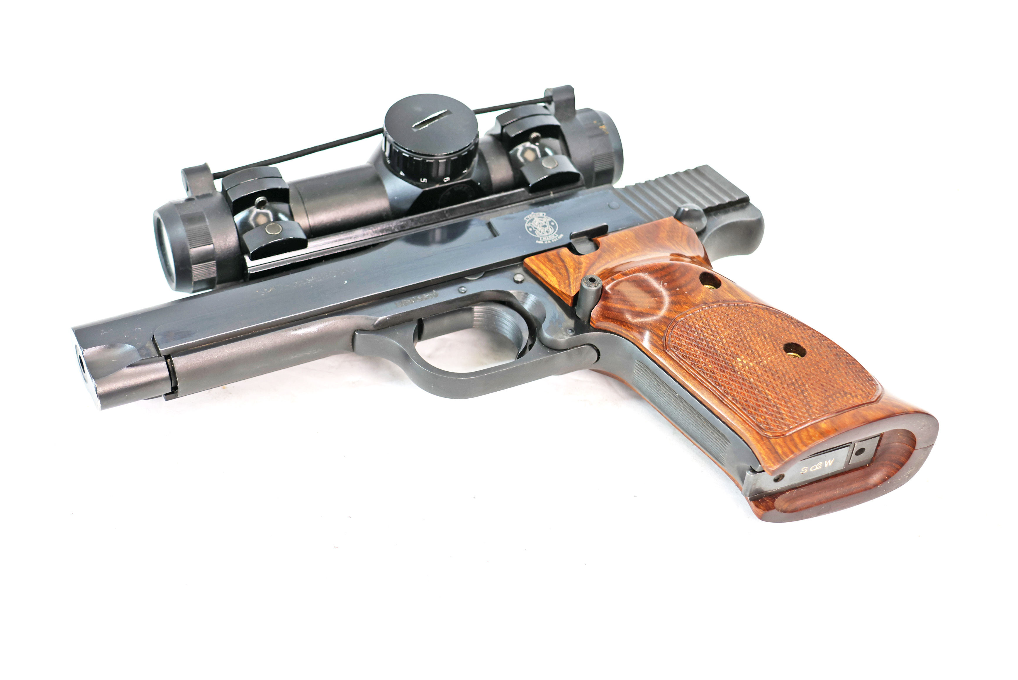 Smith & Wesson Model 41 .22LR W Red Dot Scope Excellent Condition