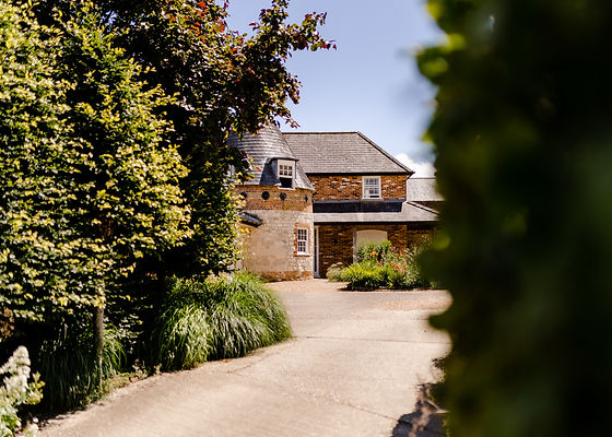 BuryCourtBarnWedding1.jpg