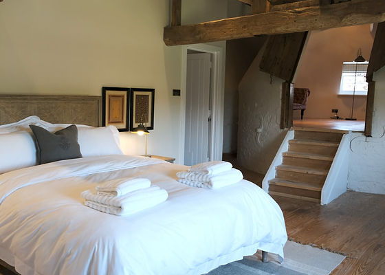 BEDROOM_RT.jpg
