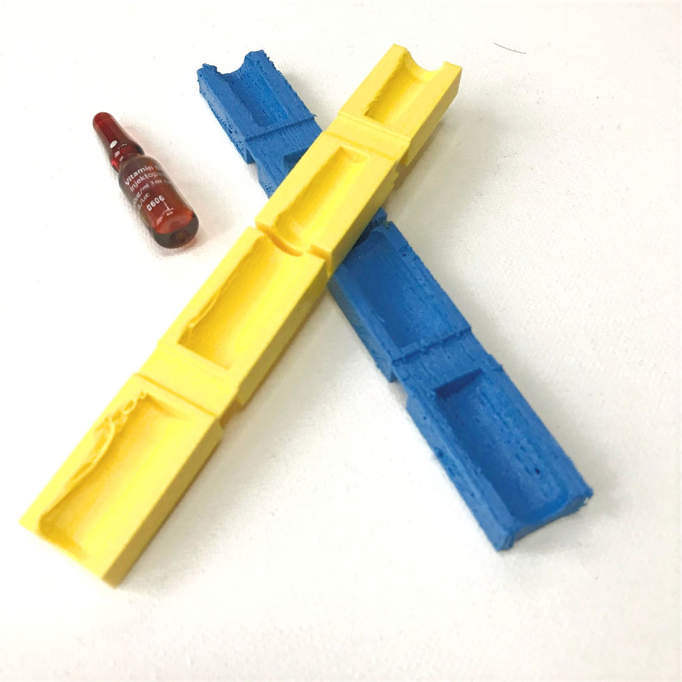 Ampoule Snappers in memory of Lisa Legg