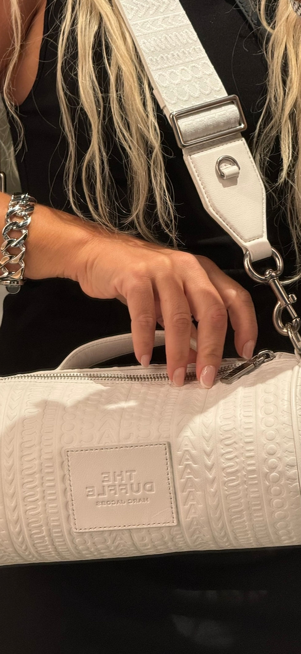 Küçük resim: Marc  jacobs baskı logo duffle bag
