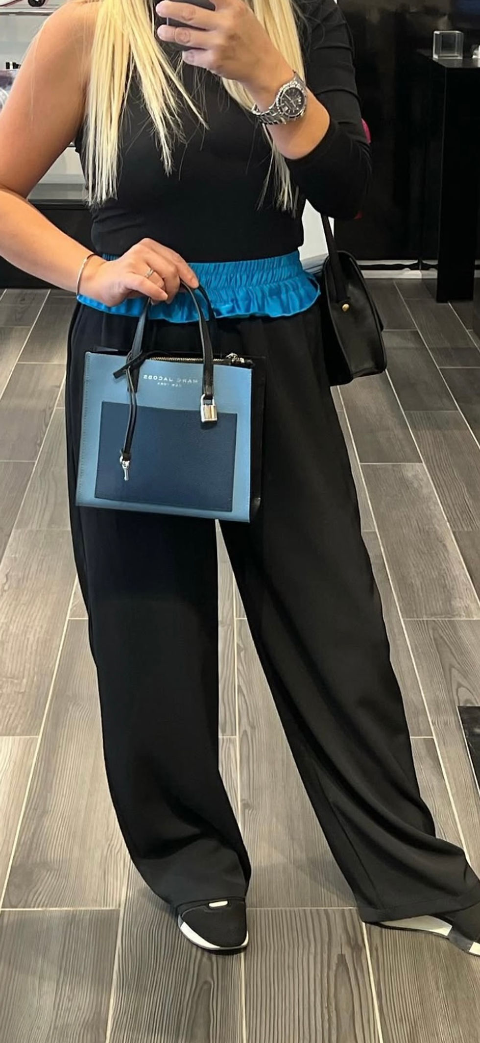 Küçük resim: Marc jacobs small grinde