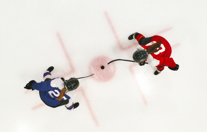 Hockey IQ Training Elevating OnIce Intelligence with Expert Tips